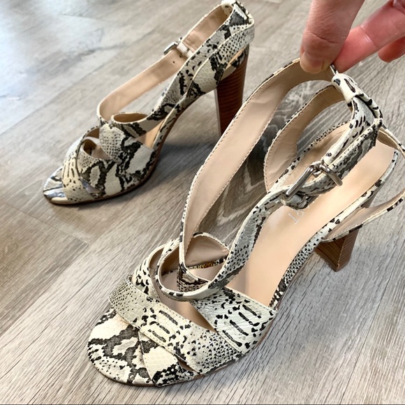 Colin Stuart Leather Snake Print Strappy Sandals - Picture 2 of 7